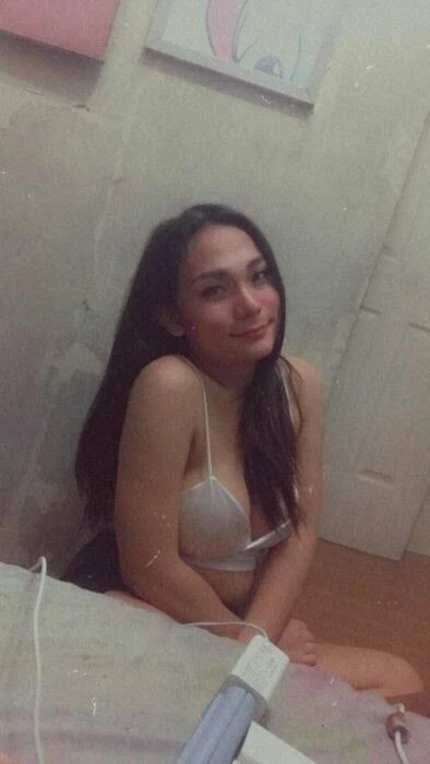 Janelle_hdz Profile image 1