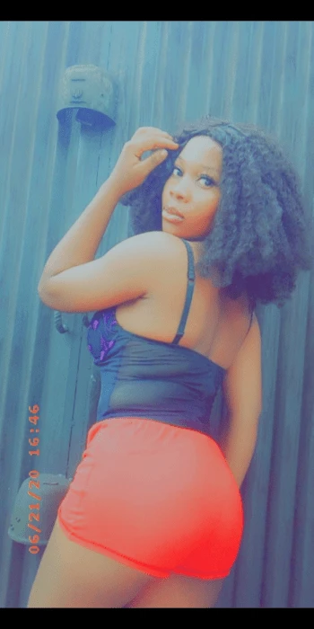 YourPrincess398 Profile image 2