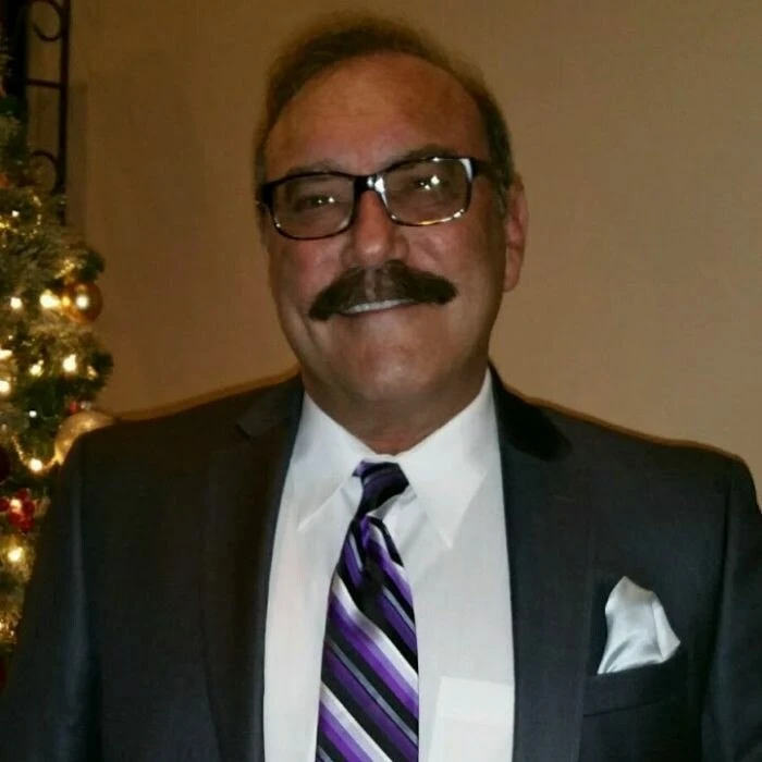 Dr.MamieEmmerich95 Profile image 1