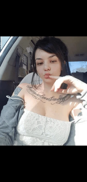 Charmingnwarm Profile image 2