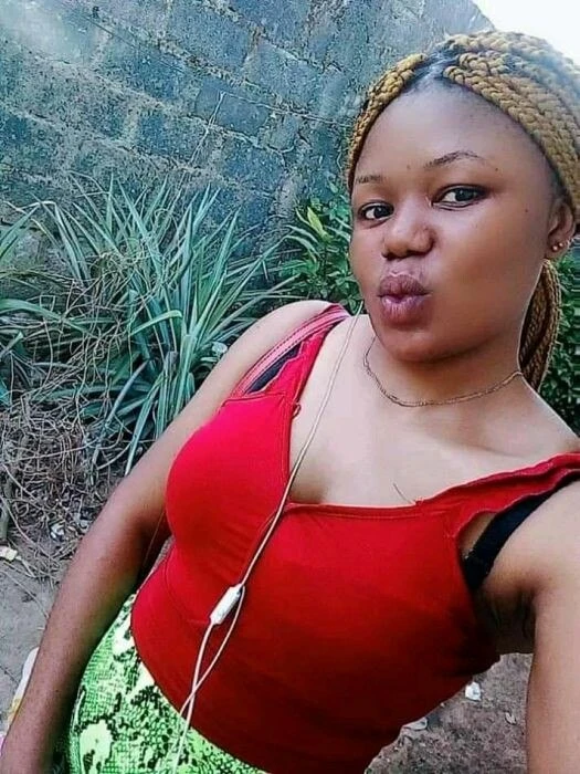 alexaa9933 Profile image 3