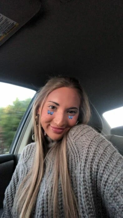 LouLouBird1 Profile image 1