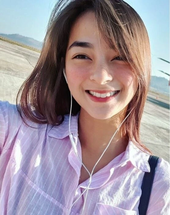 Lucy__hearting Profile image 3