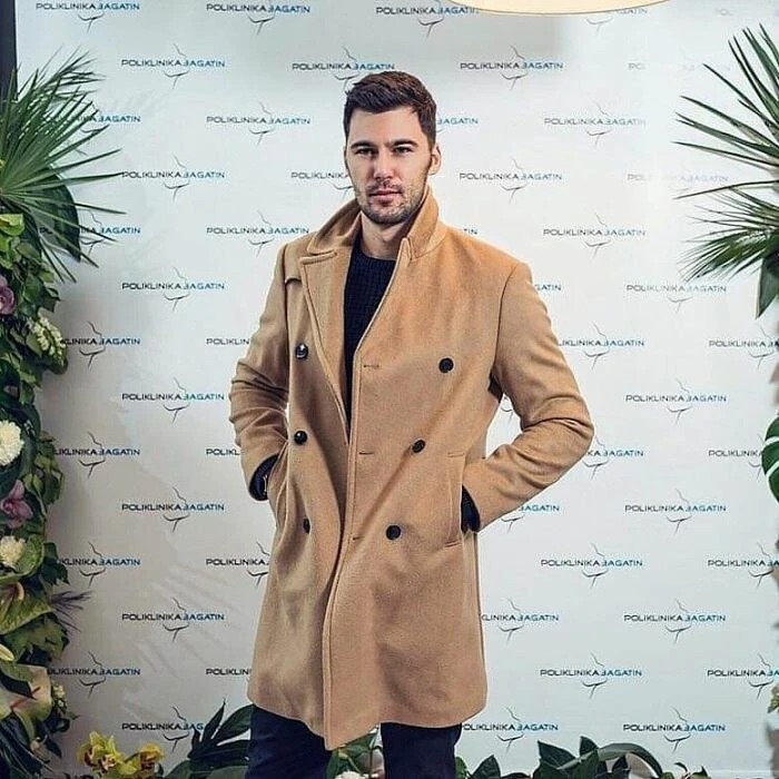 ElmerWymanPhD.Gusikowski Profile image 1