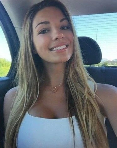 Liz3942 Profile image 1